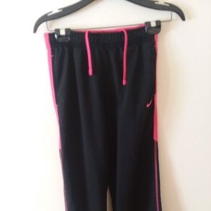 Girls Nike Sweatpants